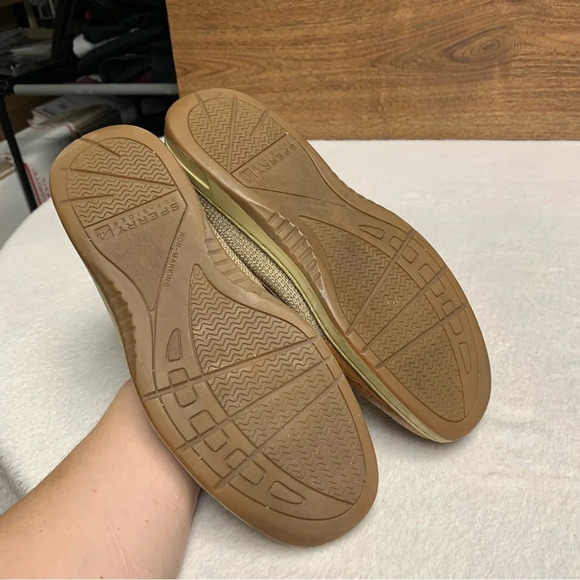 Sperry Topsiders size 6.5M brown/cream leather ties some cracking on the sides - Picture 5 of 10